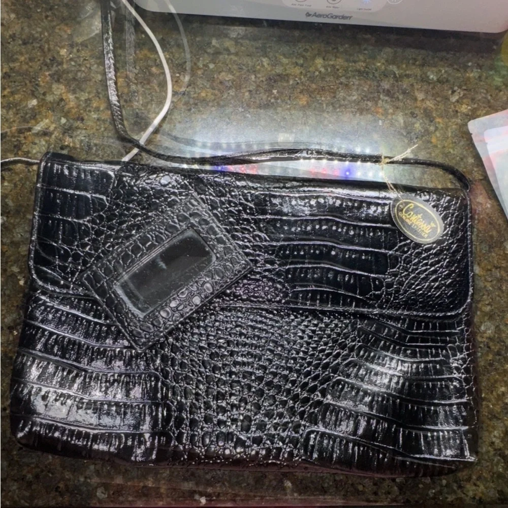 New Vintage Contessa genuine Leather crocodile embossed shoulder purse/ Clutch